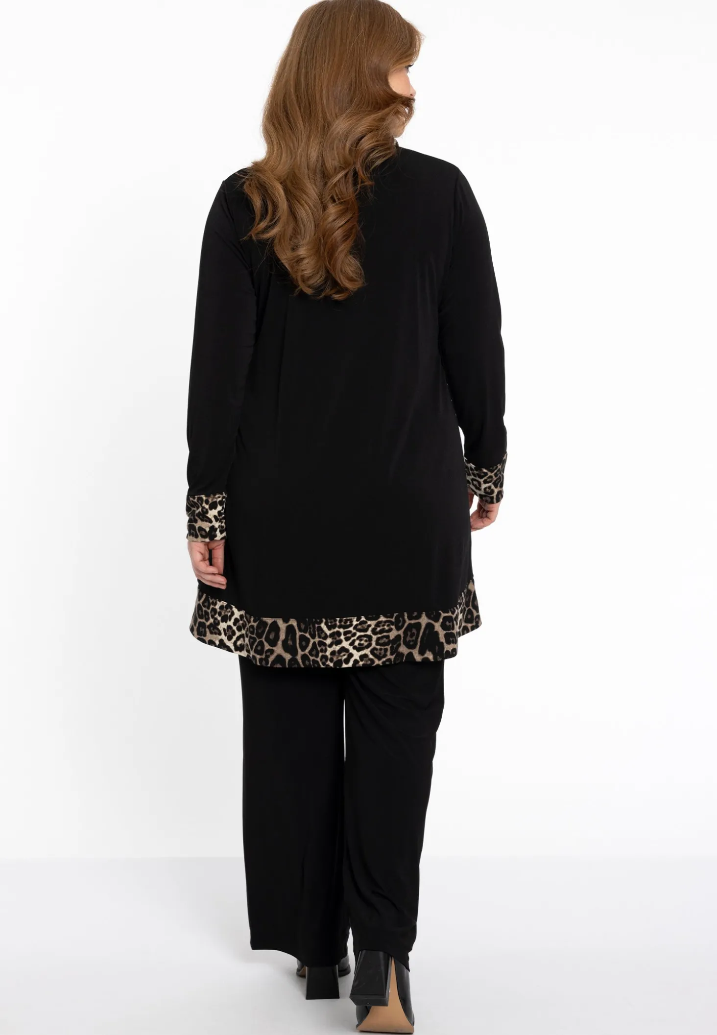 Tuniek met Leo kraag